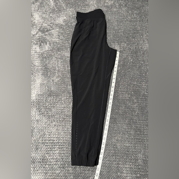 Lululemon Surge Jogger, Black Jogger Pants Size 8 - Picture 4 of 7